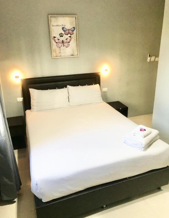 Harrys Resiendence Hotel Banguecoque Exterior foto